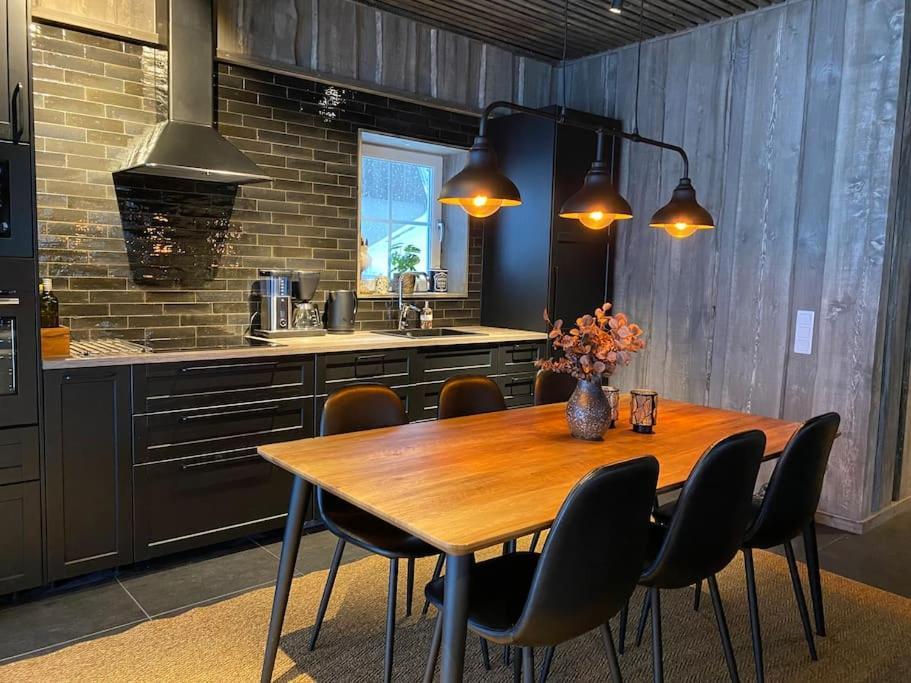 Modern Stuga Med Ski Lodge Kaensla Järvsö المظهر الخارجي الصورة