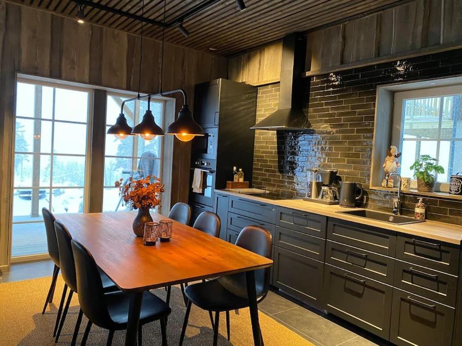 Modern Stuga Med Ski Lodge Kaensla Järvsö المظهر الخارجي الصورة