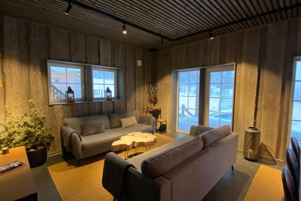 Modern Stuga Med Ski Lodge Kaensla Järvsö المظهر الخارجي الصورة