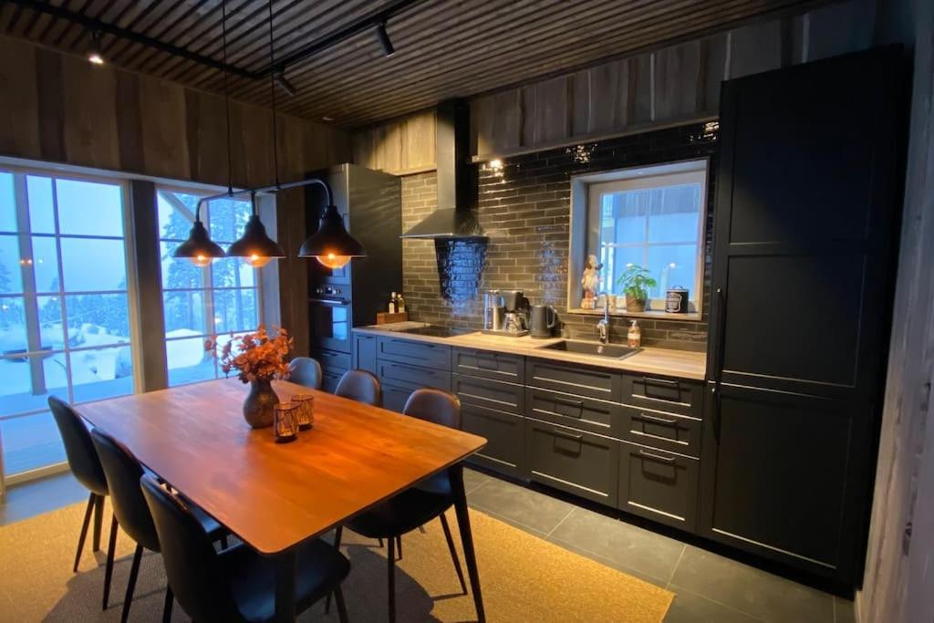 Modern Stuga Med Ski Lodge Kaensla Järvsö المظهر الخارجي الصورة