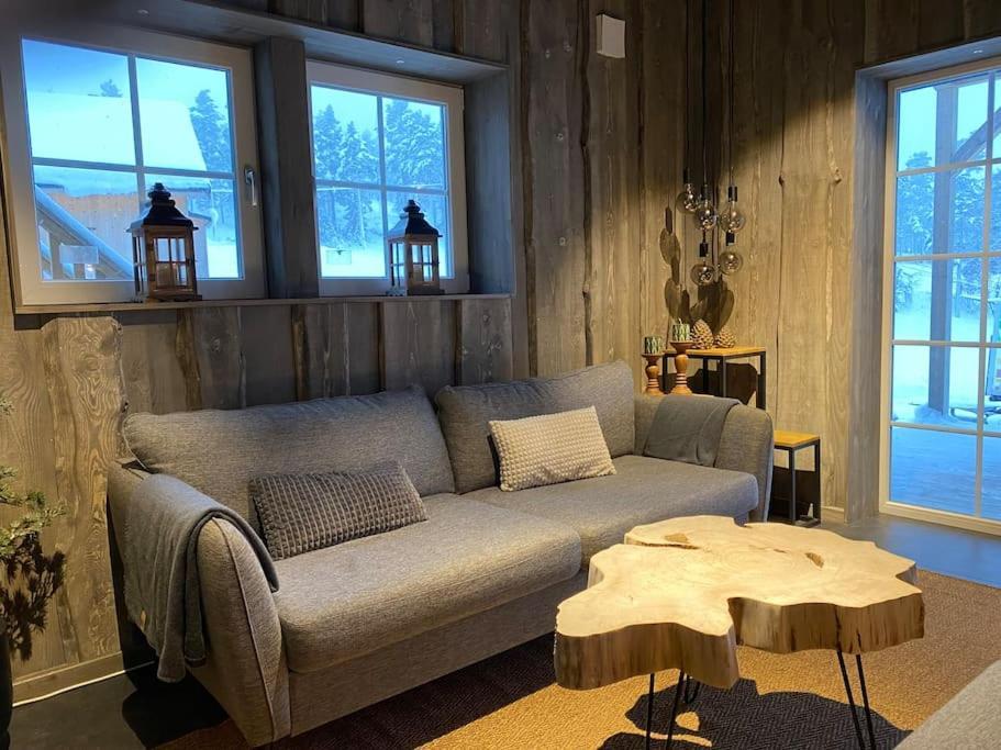 Modern Stuga Med Ski Lodge Kaensla Järvsö المظهر الخارجي الصورة
