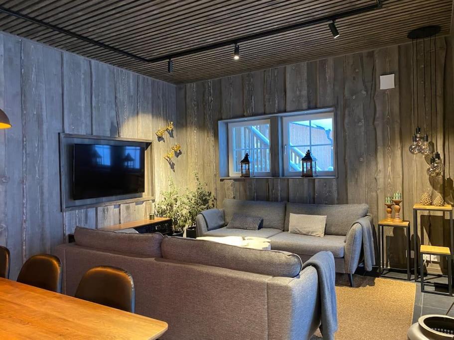 Modern Stuga Med Ski Lodge Kaensla Järvsö المظهر الخارجي الصورة